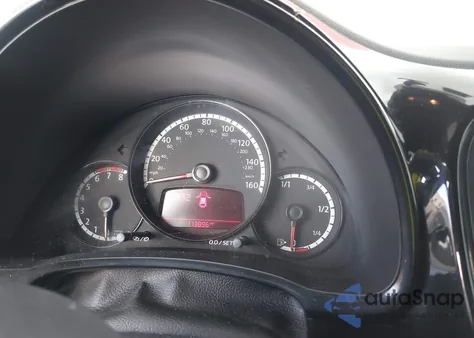 2014 Volkswagen Beetle 1.8T Entry из США, поврежденный, VIN 3VWF17AT8EM636076